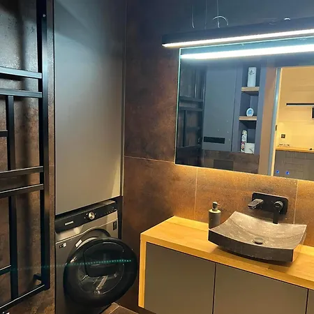 Baszta 7 Plaszczy, Panienska Apartmán *