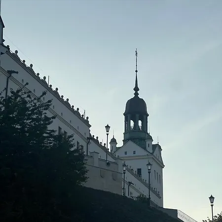 Baszta 7 Plaszczy, Panienska *