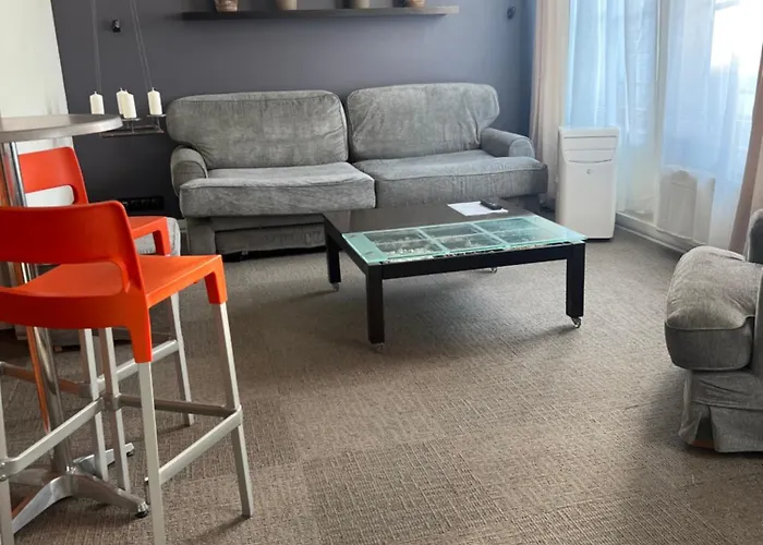 Baszta 7 Plaszczy, Panienska Apartamento