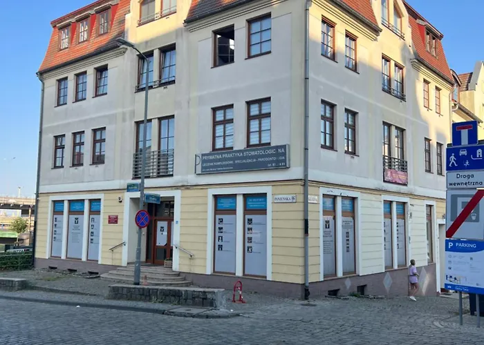 Baszta 7 Plaszczy, Panienska Daire